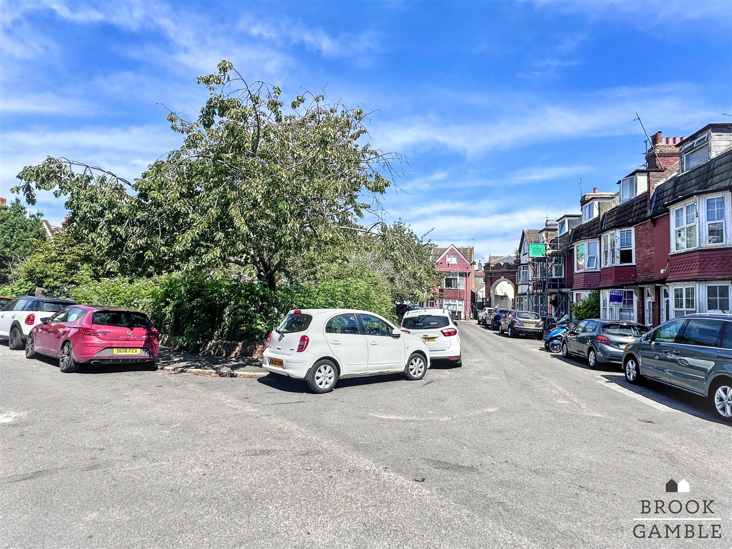 4 Bedroom House - Terraced. Willowfield Square in Eastbourne,  26